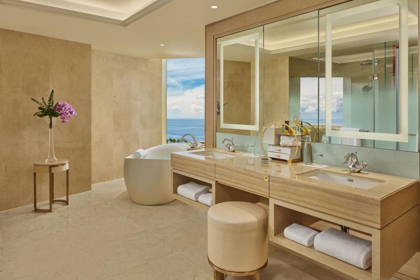 Resort Okada Manila Pasay
